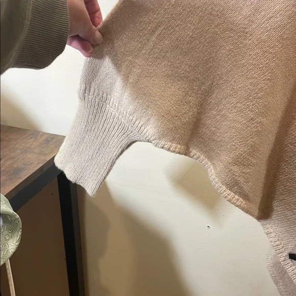 Chic Beige Poncho with Black Floral Accents - Picture 3 of 9